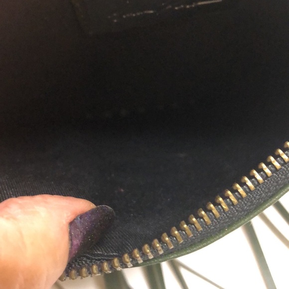 Emmaline Kuo green leather crossbody/clutch - Picture 7 of 16